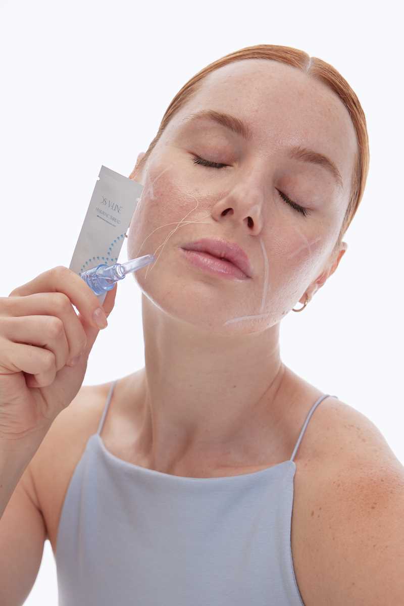 Applicazione superficiale di fili cosmetici