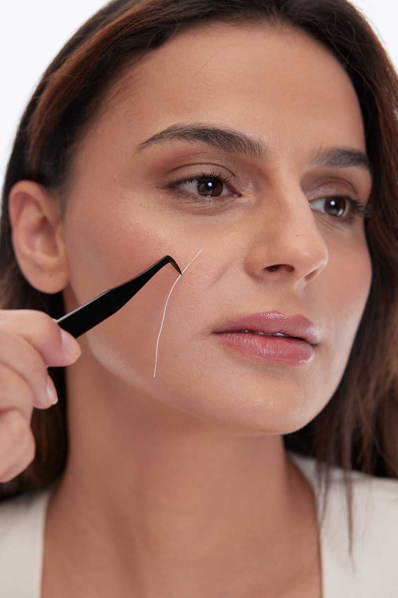 Trattamento viso professionale con fili di collagene